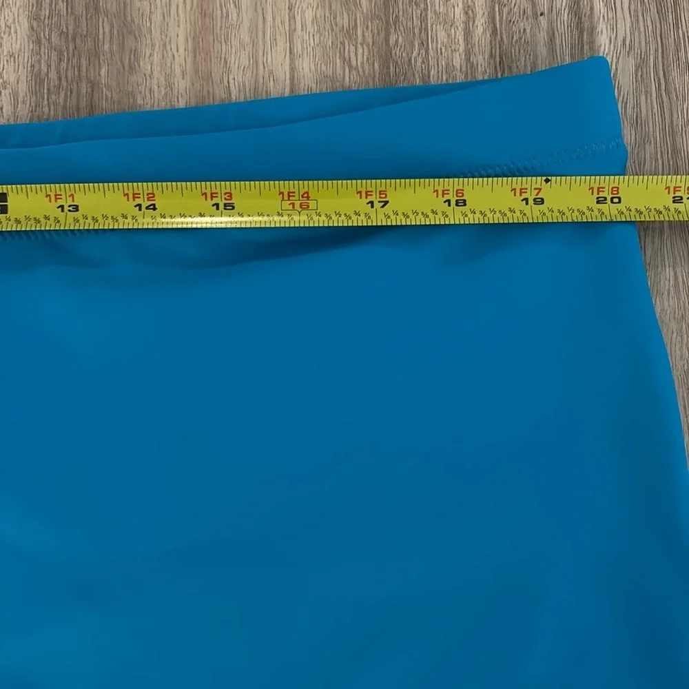 SKIMS Recycled Swim Mid Waist Short Limited Edition - Turquoise 4X NWT